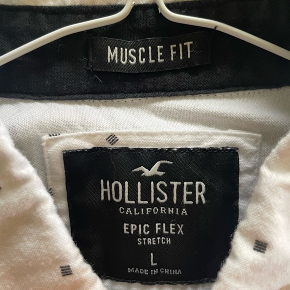 White patterned Long Sleeve button down - Picture 3 of 3